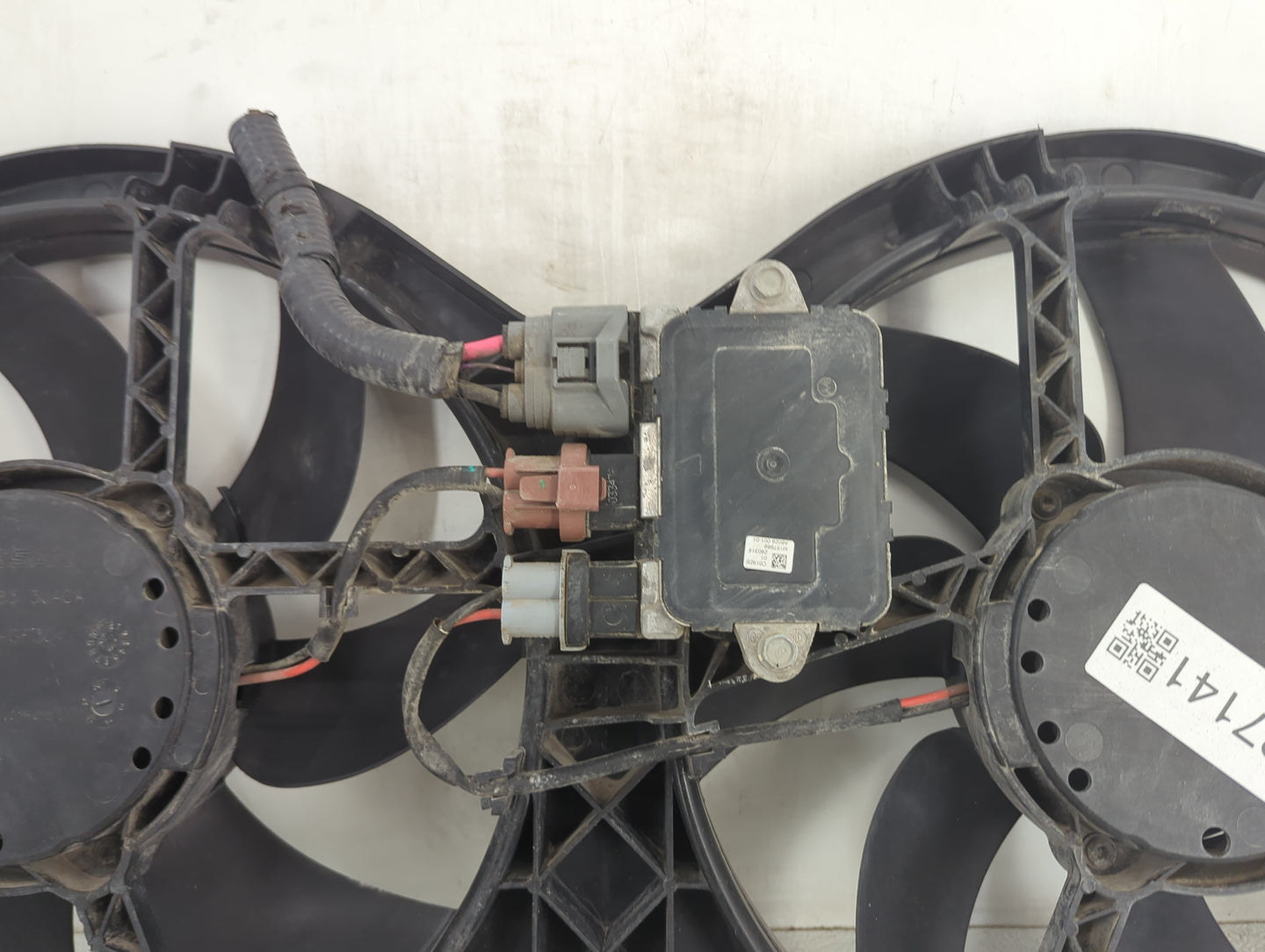 2013-2022 Nissan Pathfinder Electric Radiator Cooling Fan Motor Assembly P/N:214839JA0A Fits OEM Used Auto Parts - Oemusedau