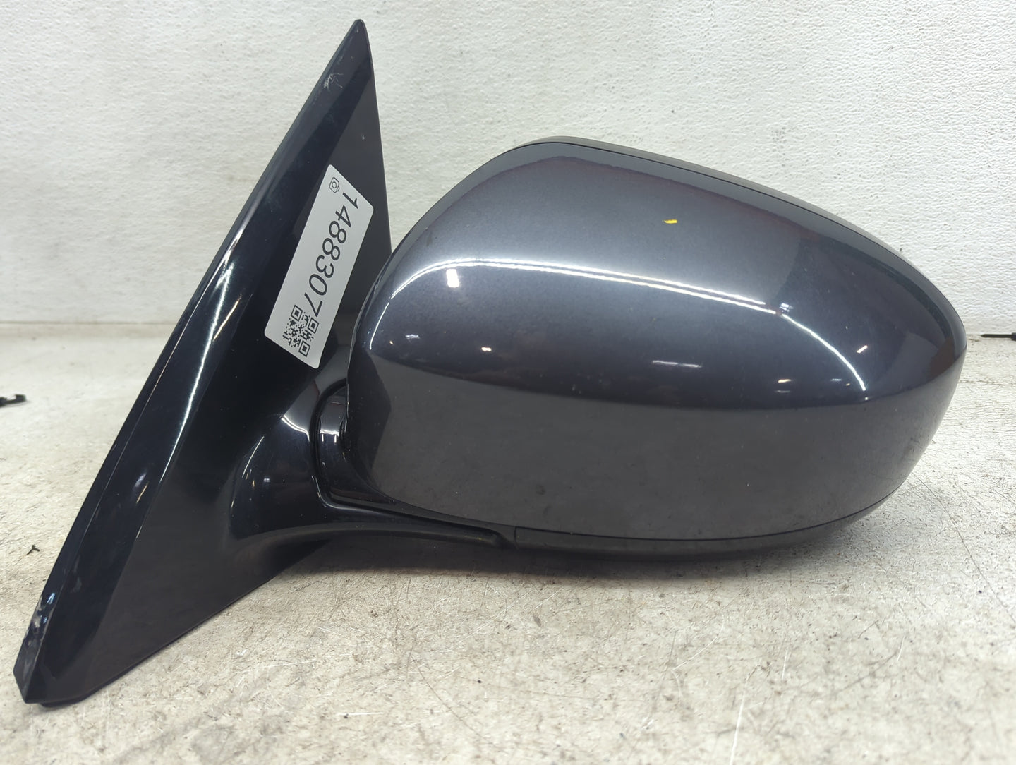 2013-2016 Nissan Pathfinder Driver Side View Mirror - Left Door Mirror OEM Used - Oemusedautoparts1.com