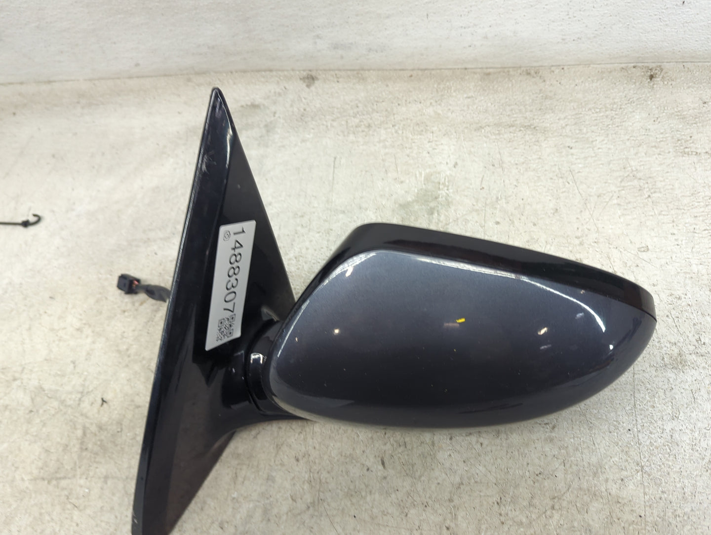 2013-2016 Nissan Pathfinder Driver Side View Mirror - Left Door Mirror OEM Used - Oemusedautoparts1.com