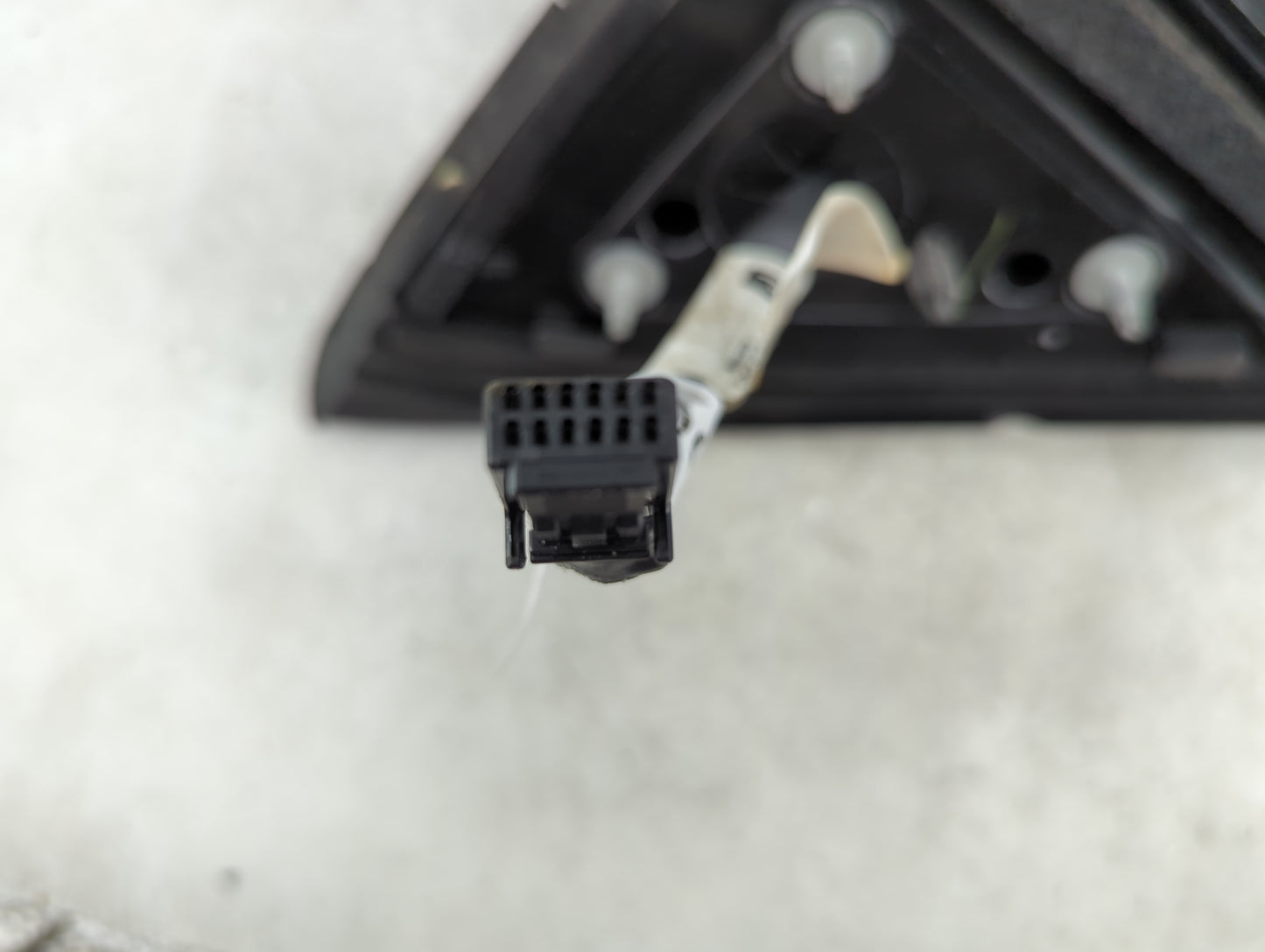 2013-2016 Nissan Pathfinder Driver Side View Mirror - Left Door Mirror OEM Used - Oemusedautoparts1.com