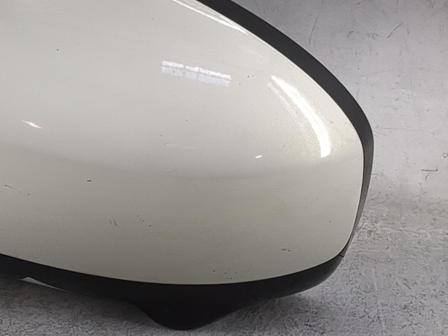 2013-2016 Nissan Pathfinder Driver Side View Mirror - Left Door Mirror OEM Used - Oemusedautoparts1.com