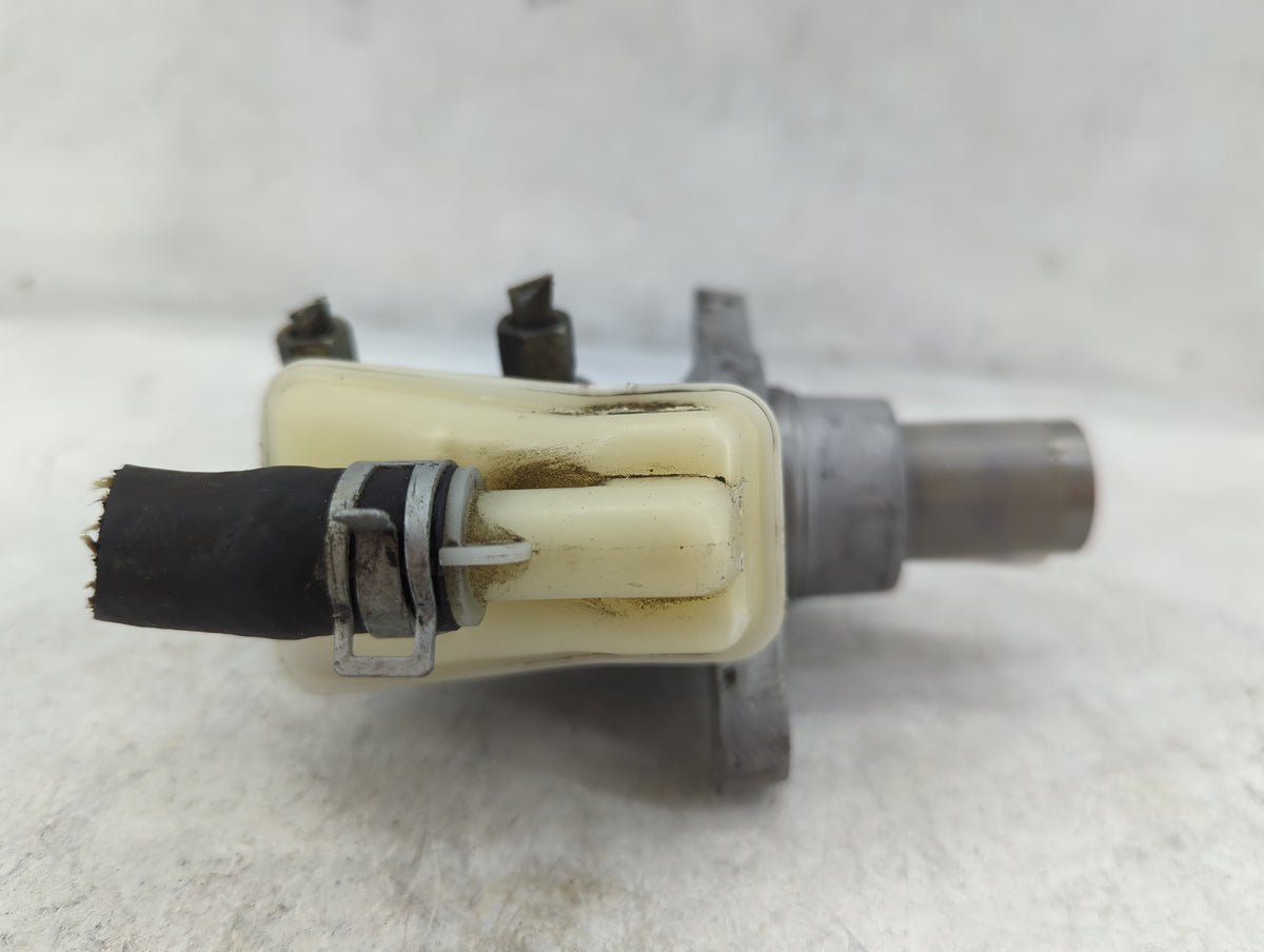 2013-2020 Nissan Pathfinder Brake Master Cylinder 1498868 - Oemusedautoparts1.com