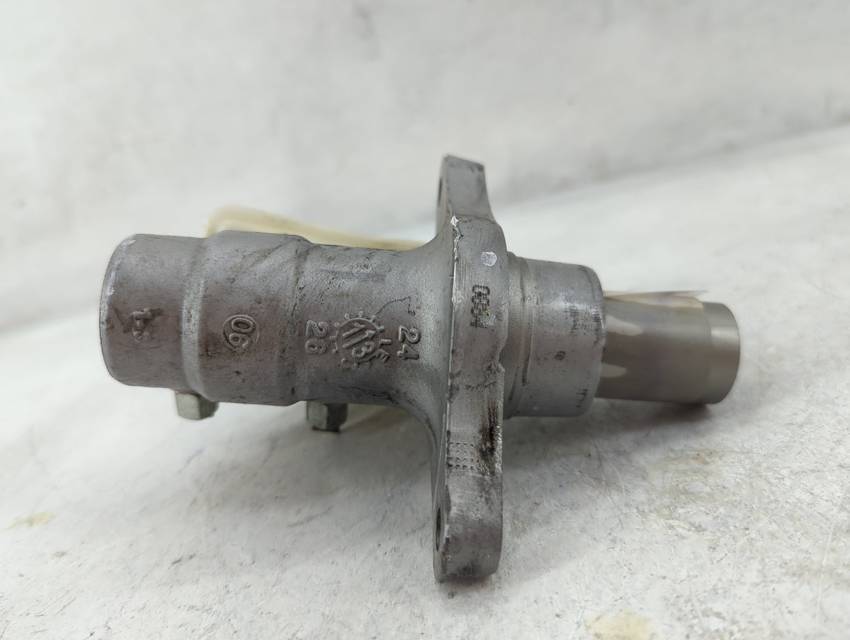 2013-2020 Nissan Pathfinder Brake Master Cylinder 1498868 - Oemusedautoparts1.com
