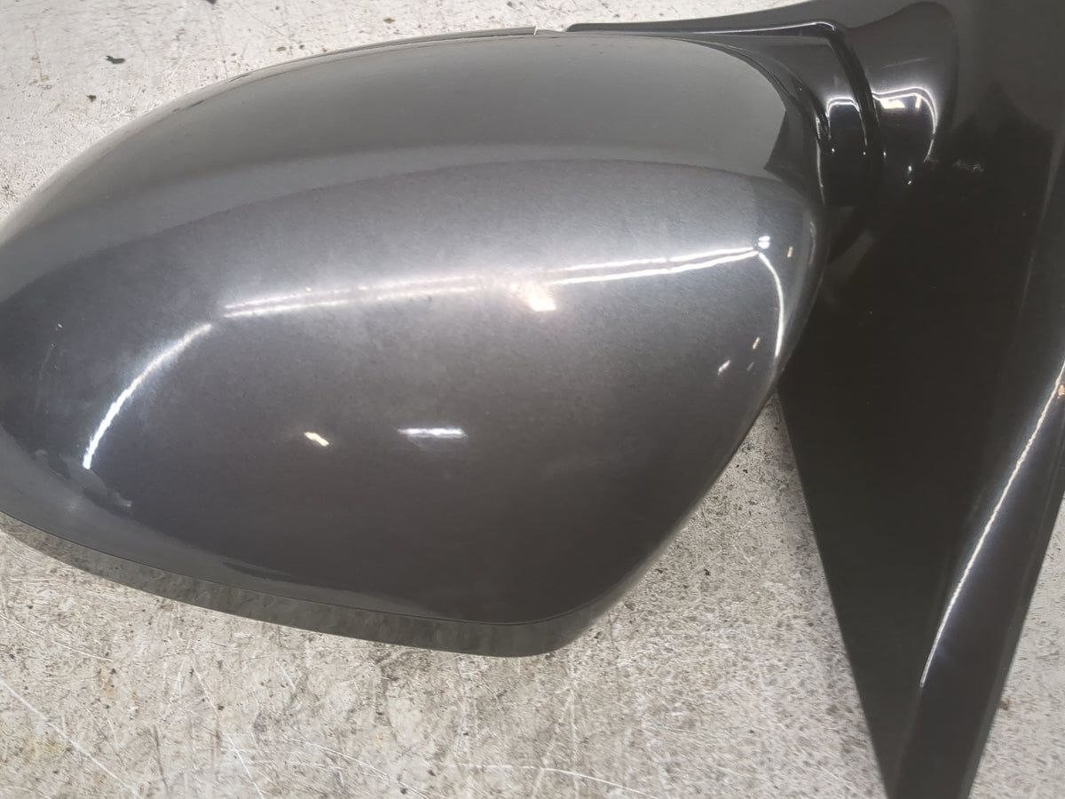2013-2016 Nissan Pathfinder Driver Side View Mirror - Left Door Mirror OEM Used - Oemusedautoparts1.com