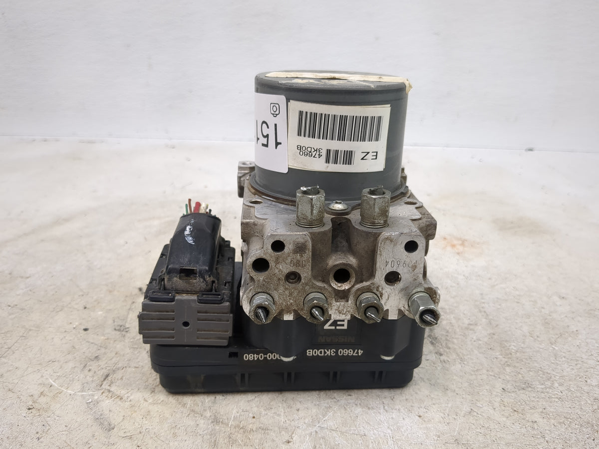 2013-2014 Nissan Pathfinder Anti-Lock Brake ABS Pump Module Actuator OEM P/N:47660 3KD0B Fits Fits 2013 2014 OEM Used Auto P