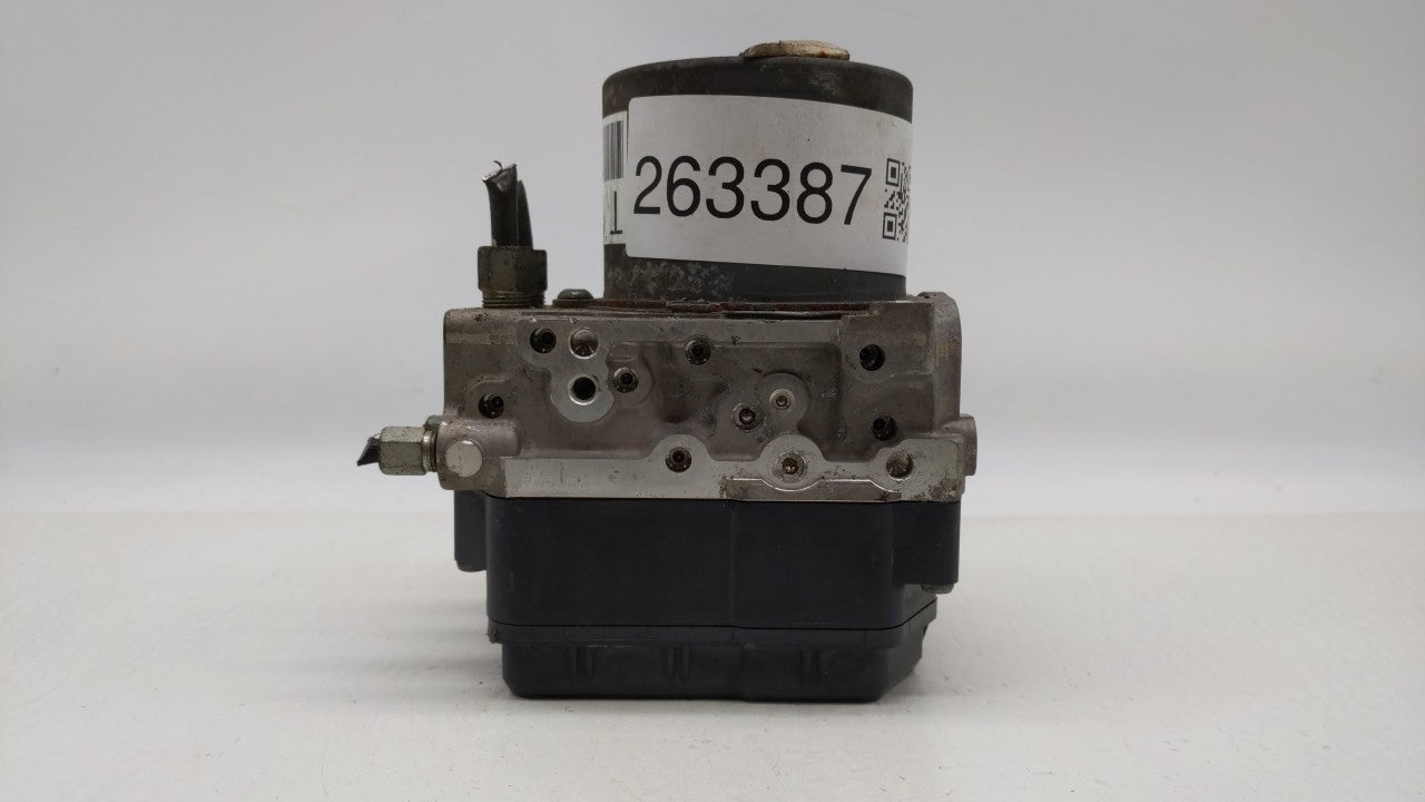 2013-2014 Nissan Pathfinder ABS Pump Control Module Replacement P/N:47660 3KA0A 47660 3KA0B Fits Fits 2013 2014 OEM Used Aut