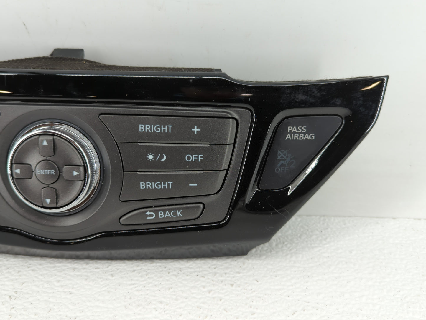 2013-2016 Nissan Pathfinder Information Display Screen - Oemusedautoparts1.com