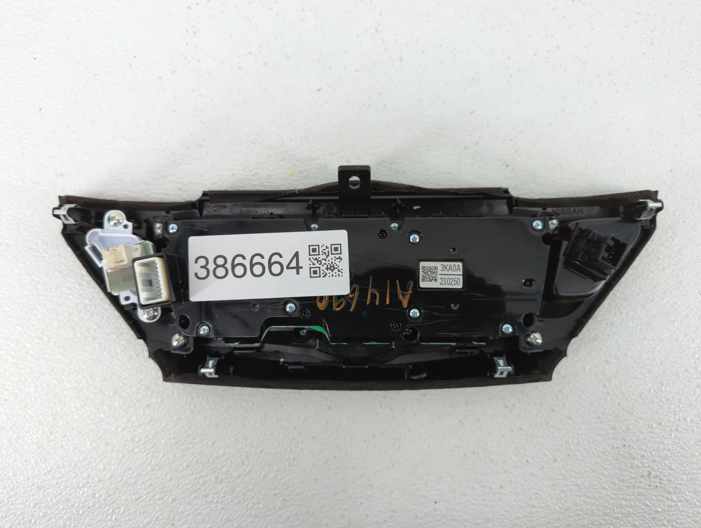 2013-2016 Nissan Pathfinder Information Display Screen - Oemusedautoparts1.com
