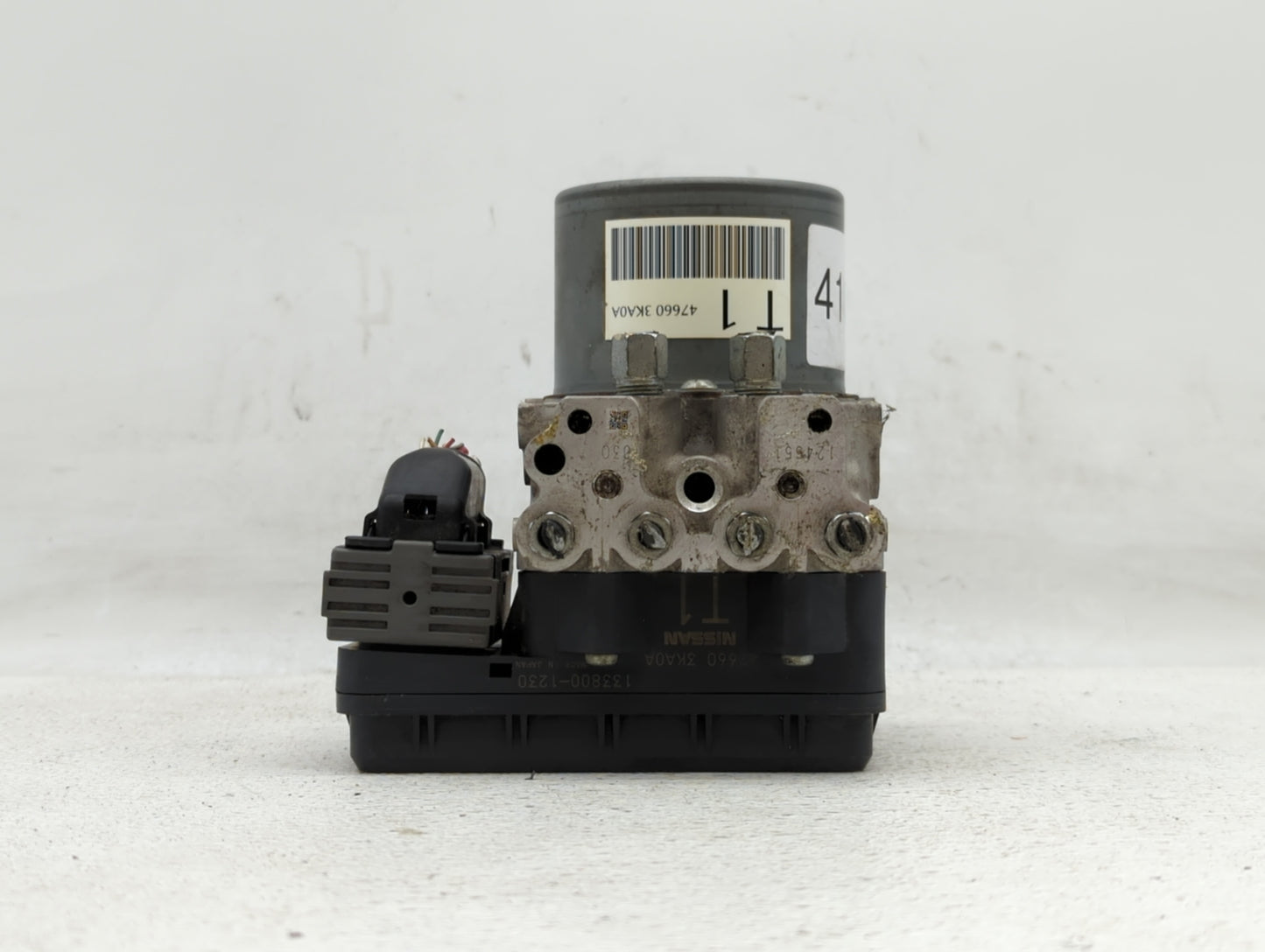2013-2014 Nissan Pathfinder ABS Pump Control Module Replacement P/N:47660 3KA0A 47660 3KA0B Fits Fits 2013 2014 OEM Used Aut
