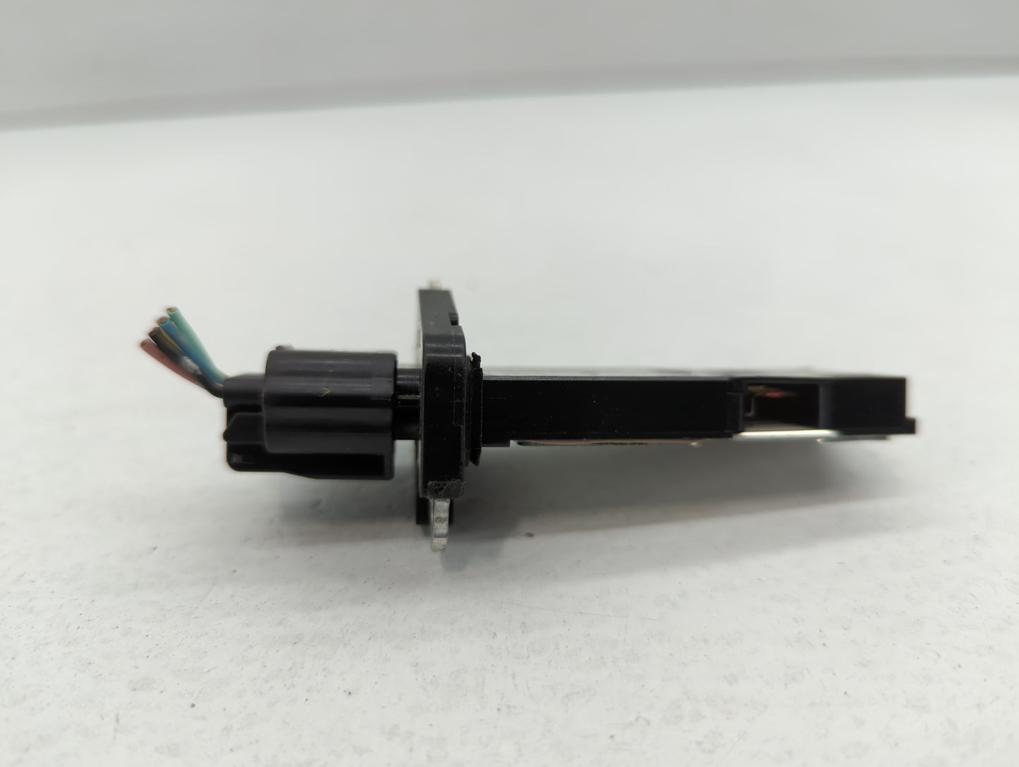 2005-2014 Nissan Pathfinder Mass Air Flow Meter Maf - Oemusedautoparts1.com