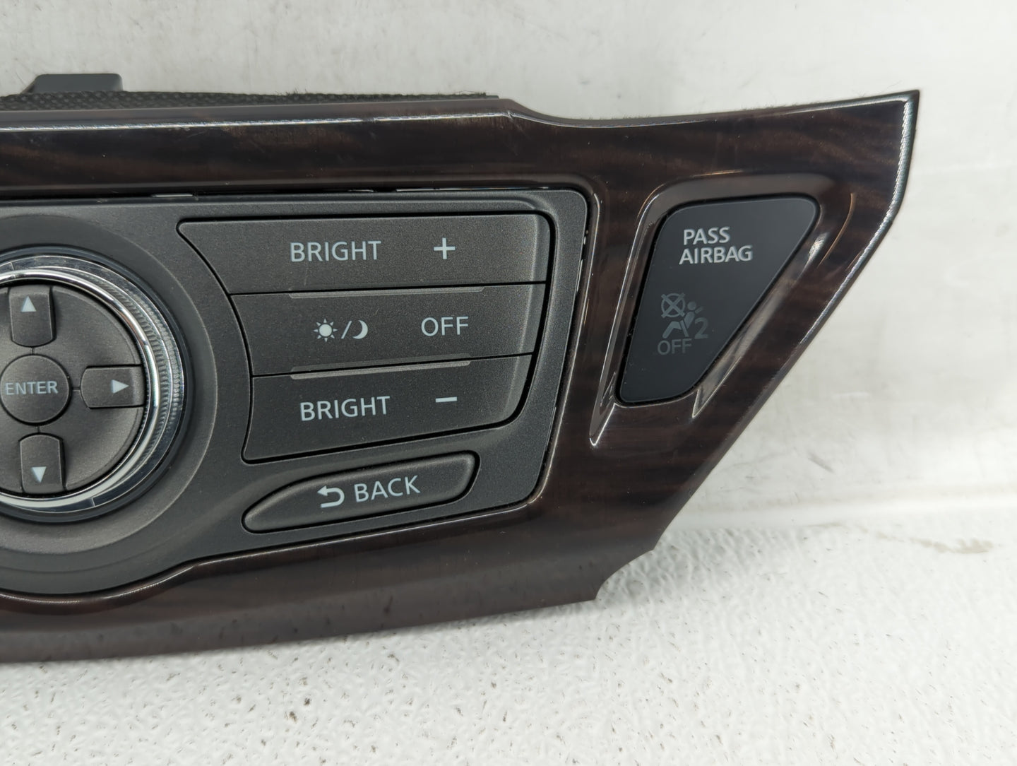 2013-2016 Nissan Pathfinder Information Display Screen - Oemusedautoparts1.com