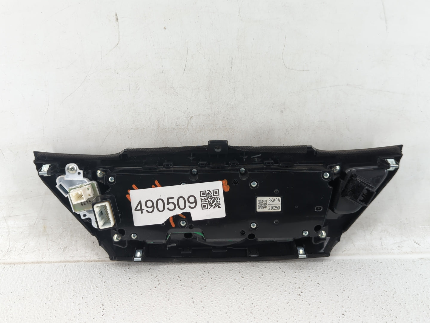 2013-2016 Nissan Pathfinder Information Display Screen - Oemusedautoparts1.com