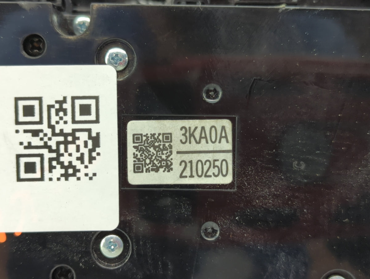 2013-2016 Nissan Pathfinder Information Radio Display Screen 510060 - Oemusedautoparts1.com
