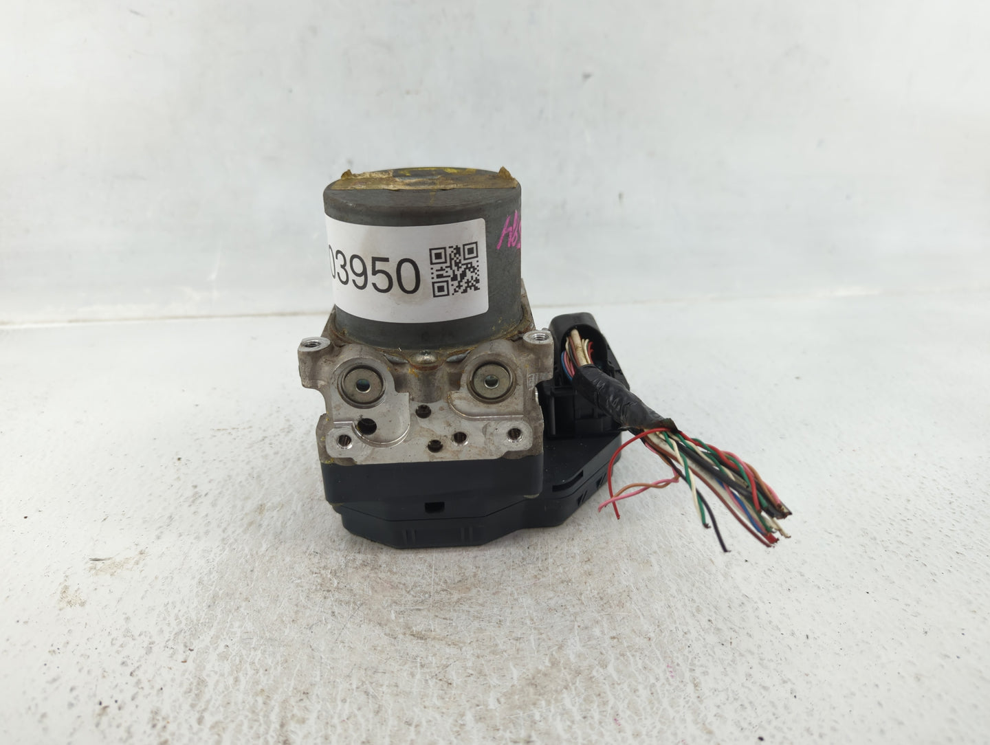 2013-2014 Nissan Pathfinder ABS Pump Control Module Replacement P/N:47660 3KA0B Fits Fits 2013 2014 OEM Used Auto Parts - Oe