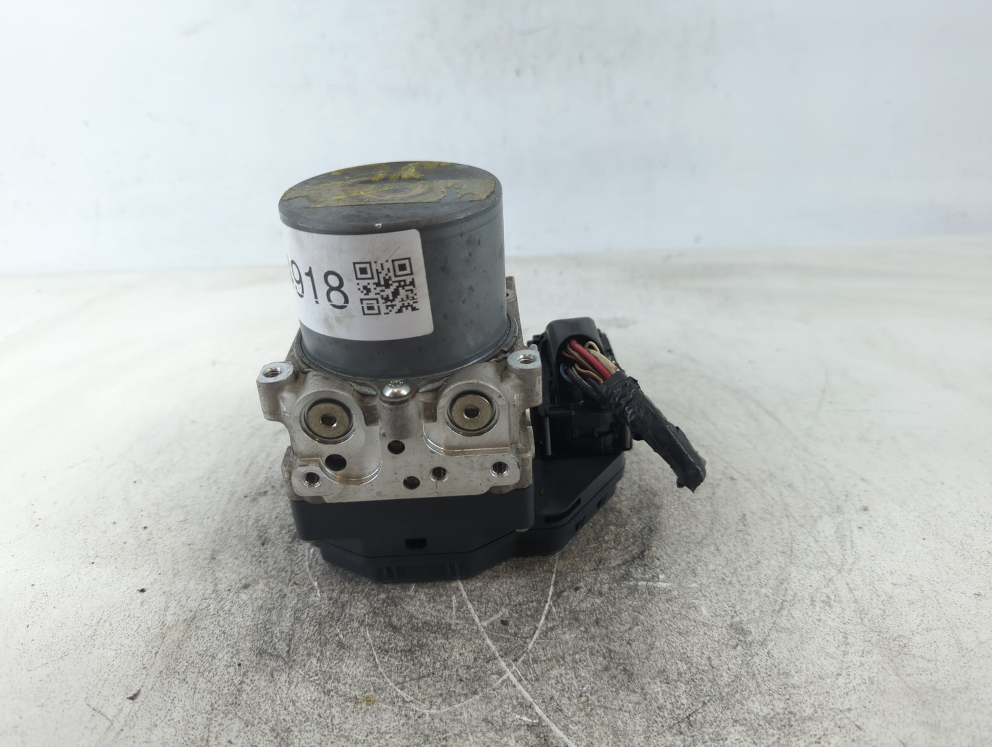 2013-2014 Nissan Pathfinder ABS Pump Control Module Replacement P/N:47660 3KA0B Fits Fits 2013 2014 OEM Used Auto Parts - Oe