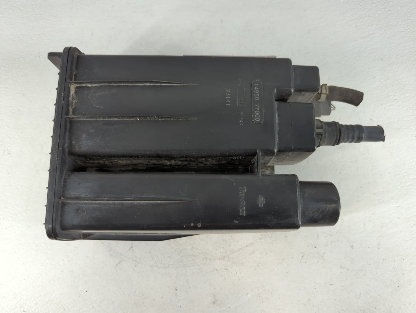 2014 Nissan Pathfinder Fuel Vapor Charcoal Canister 719594 - Oemusedautoparts1.com