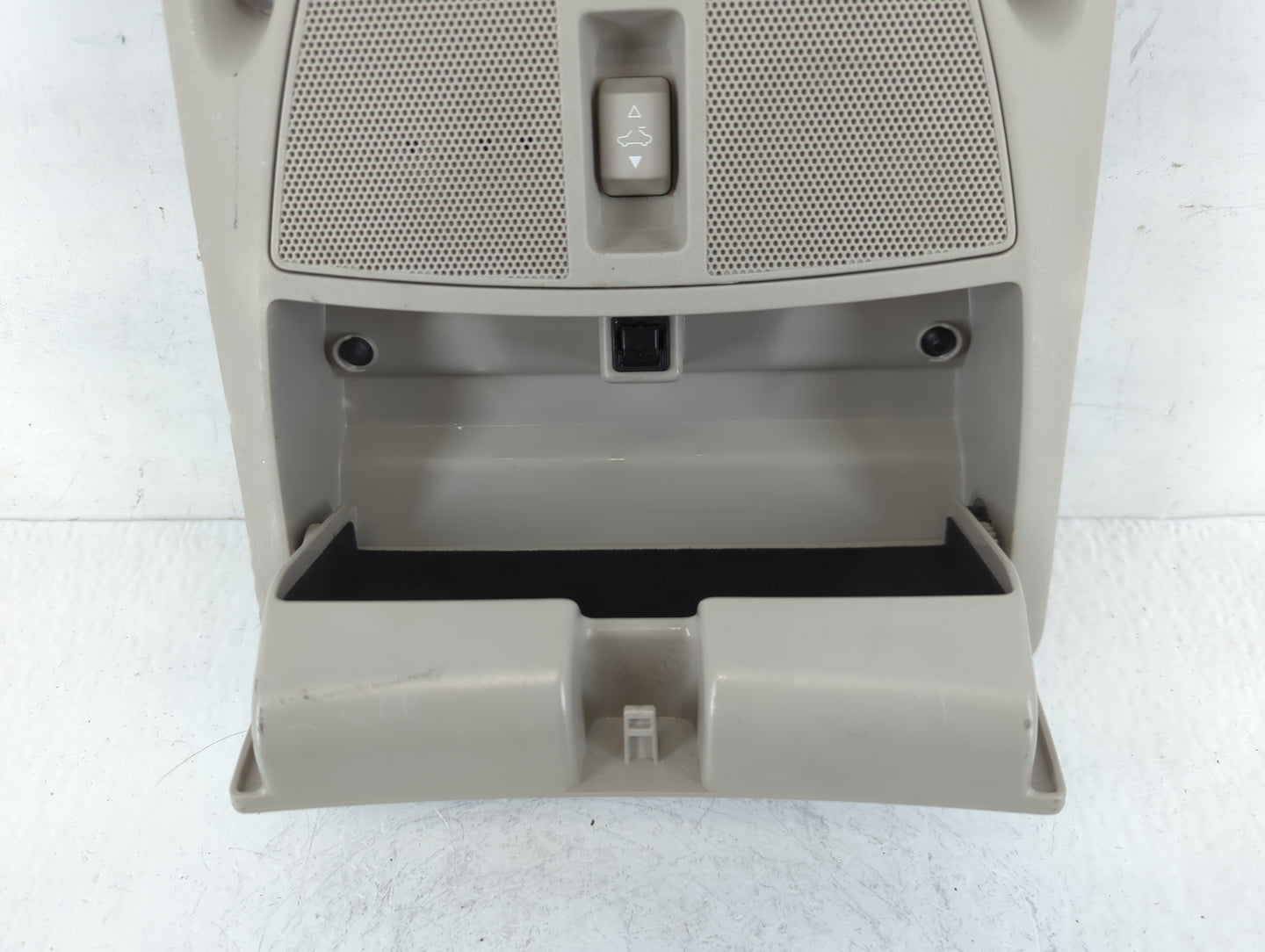 2014 Nissan Pathfinder Overhead Roof Console - Oemusedautoparts1.com