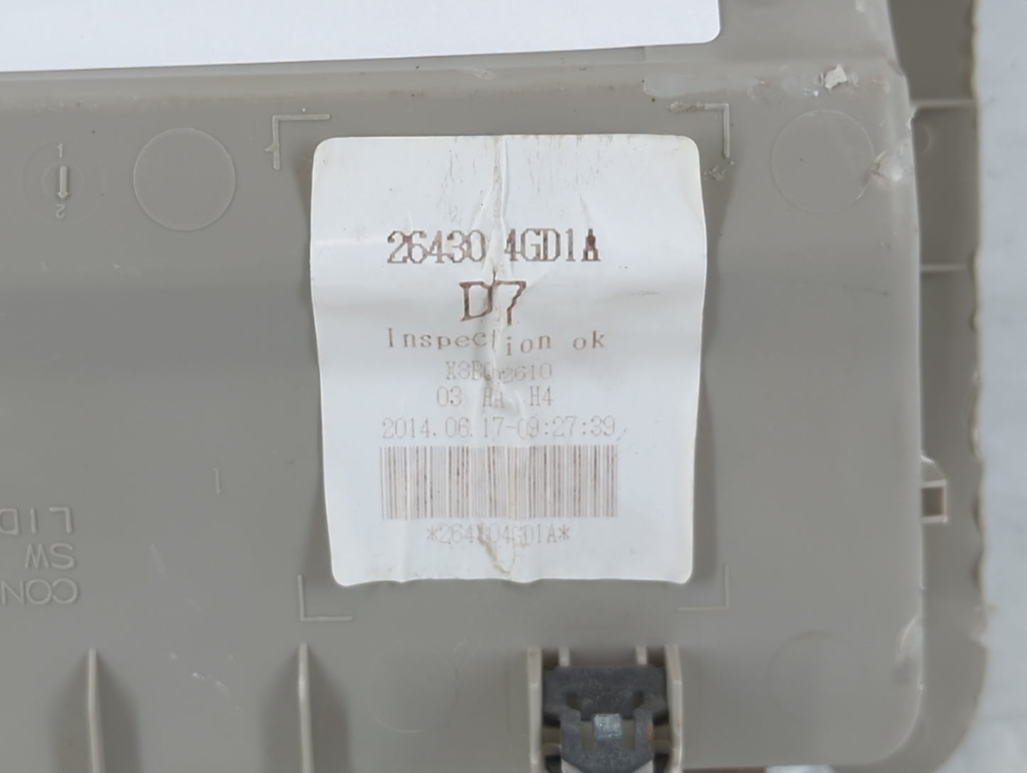 2014 Nissan Pathfinder Overhead Roof Console - Oemusedautoparts1.com