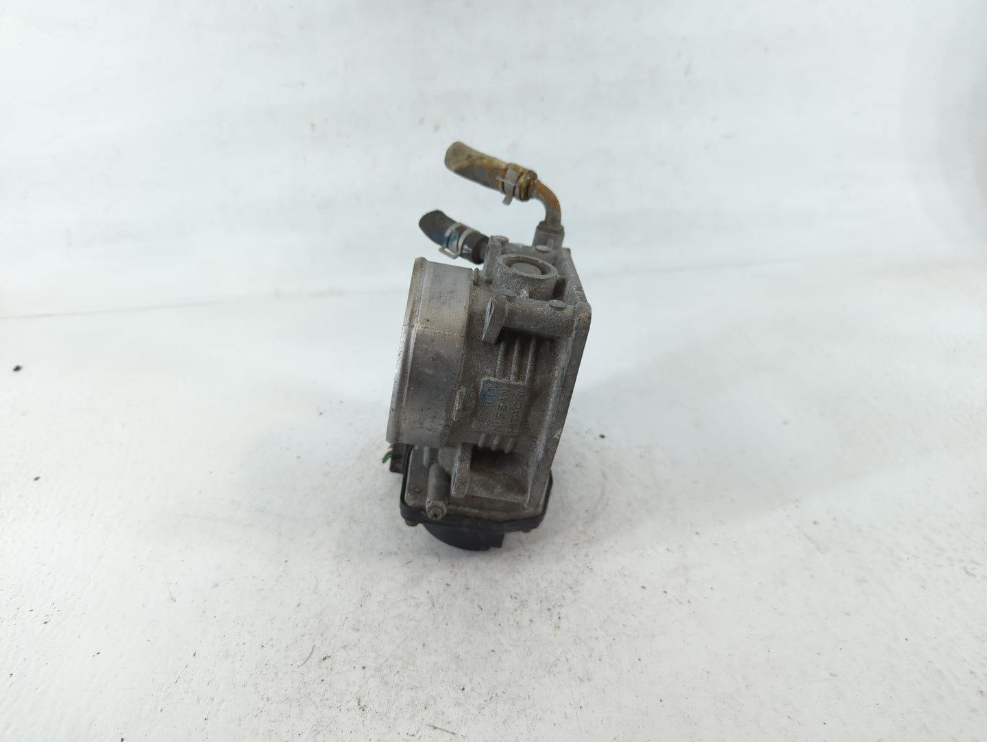 2013-2014 Nissan Pathfinder Throttle Body P/N:3Y16S RME70-11 Fits Fits 2007 2008 2009 2010 2011 2012 2013 2014 OEM Used Auto