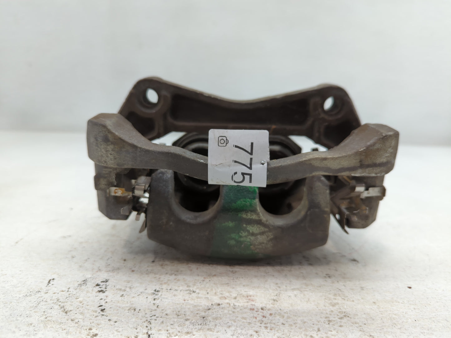 2013-2020 Nissan Pathfinder Front Driver Left Brake Caliper - Oemusedautoparts1.com