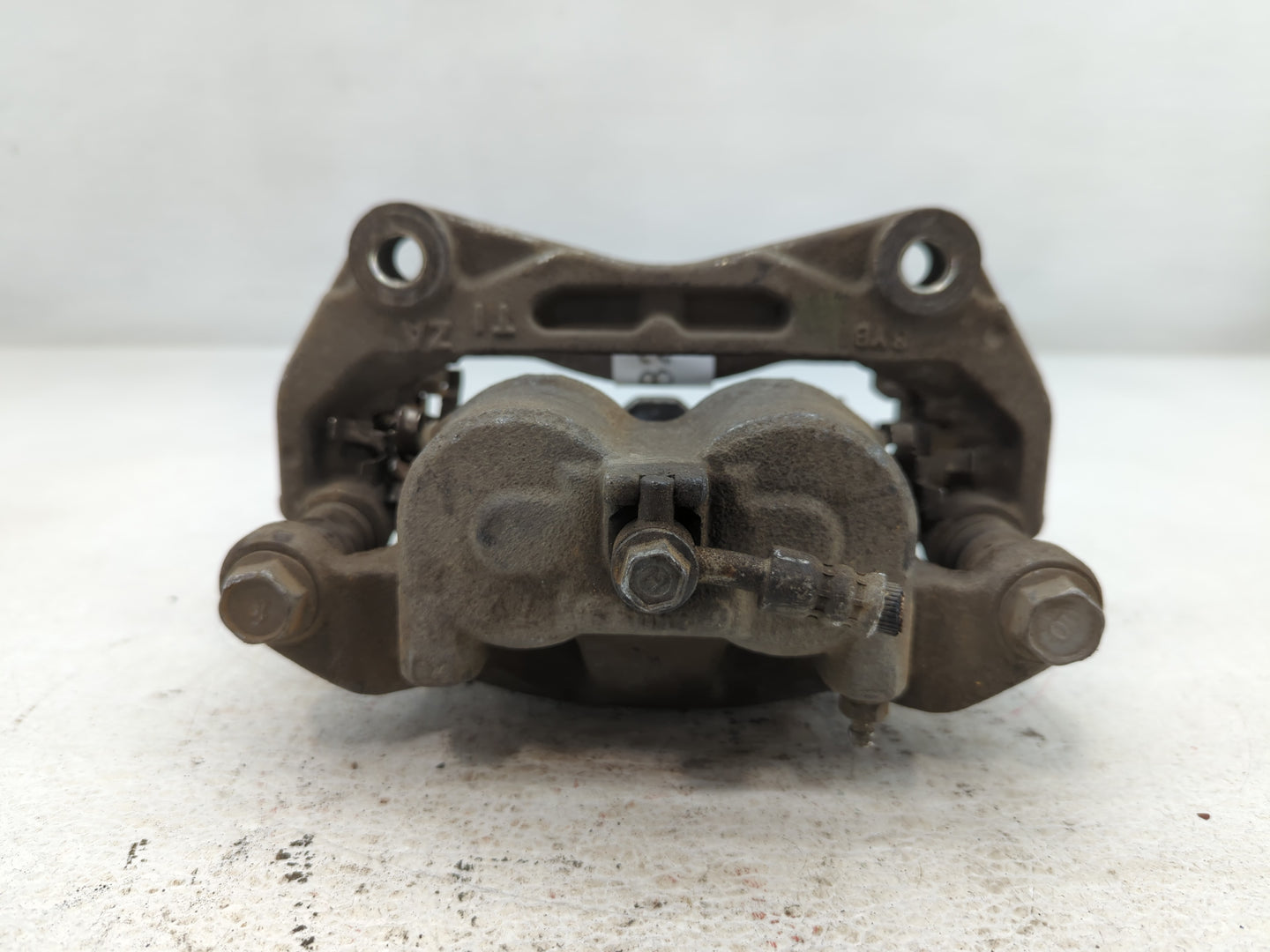 2013-2020 Nissan Pathfinder Front Driver Left Brake Caliper - Oemusedautoparts1.com