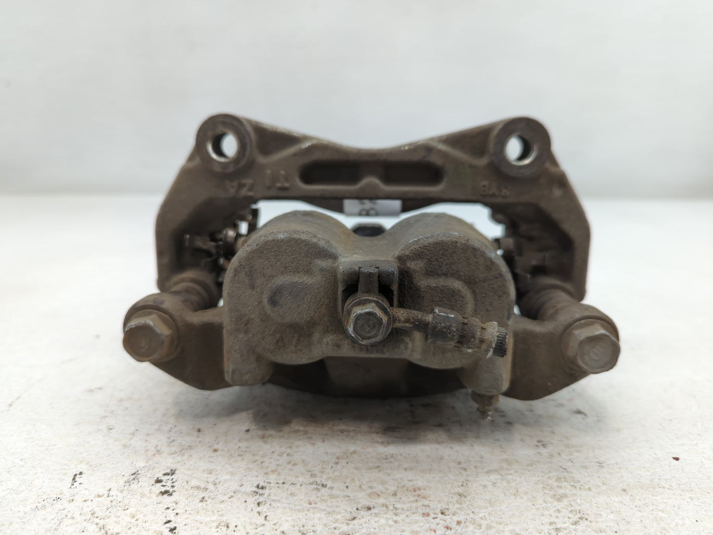 2013-2020 Nissan Pathfinder Front Driver Left Brake Caliper - Oemusedautoparts1.com