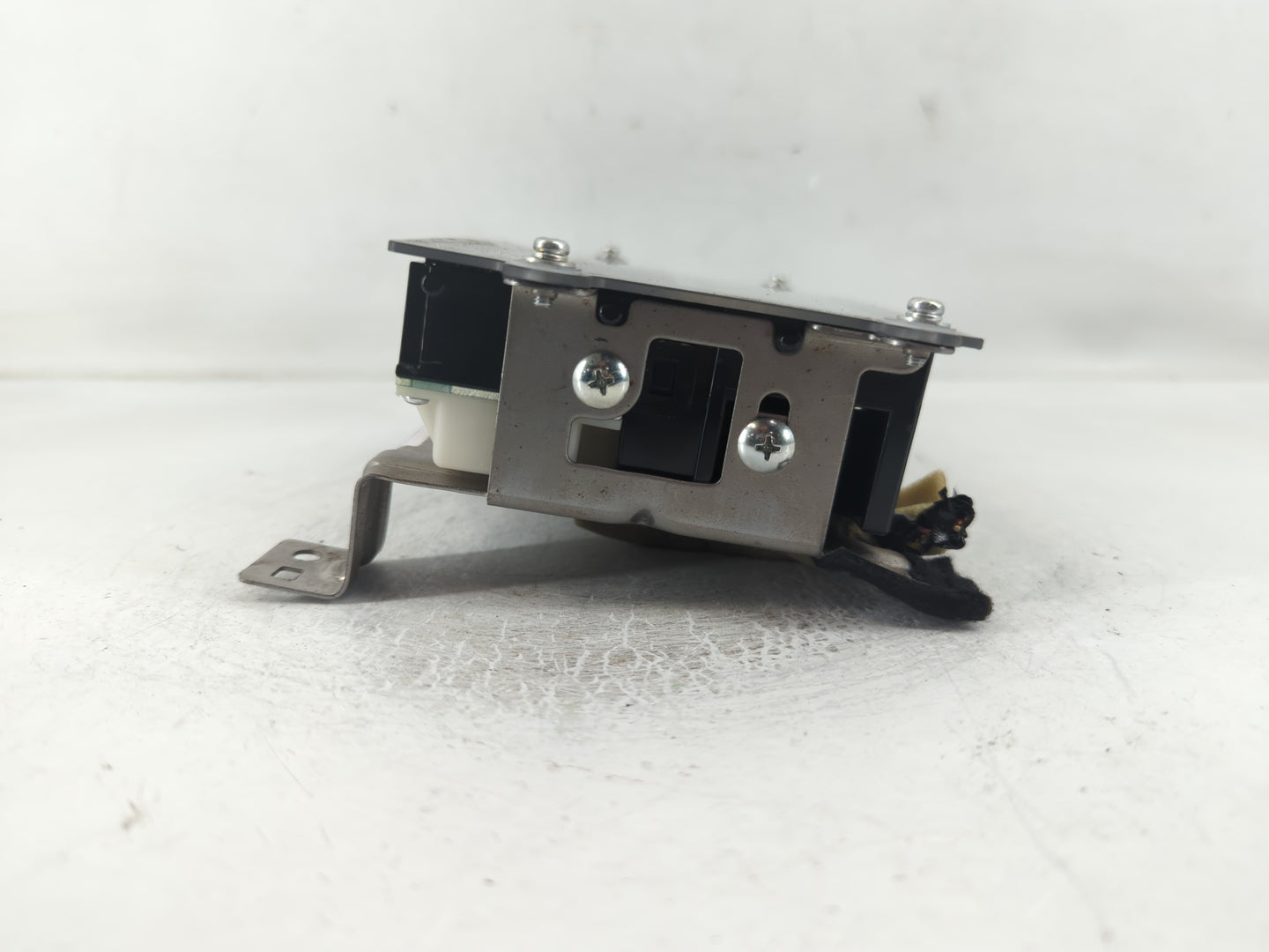 2013-2016 Nissan Pathfinder Information Display Screen - Oemusedautoparts1.com