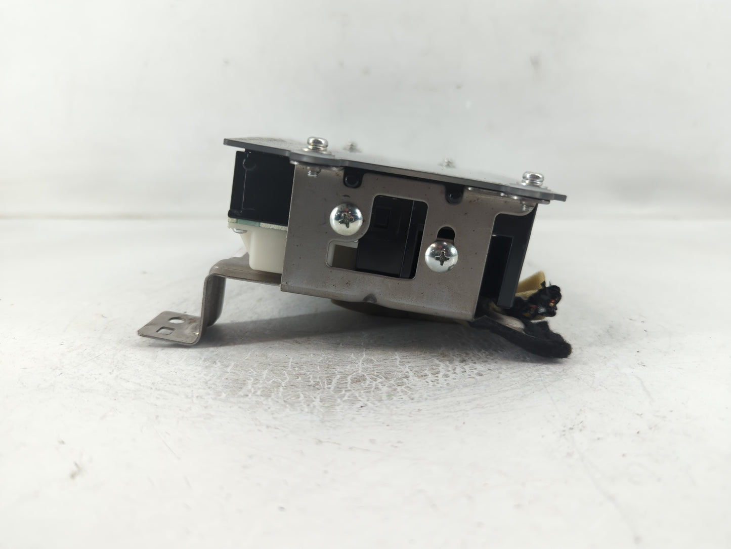 2013-2016 Nissan Pathfinder Information Display Screen - Oemusedautoparts1.com