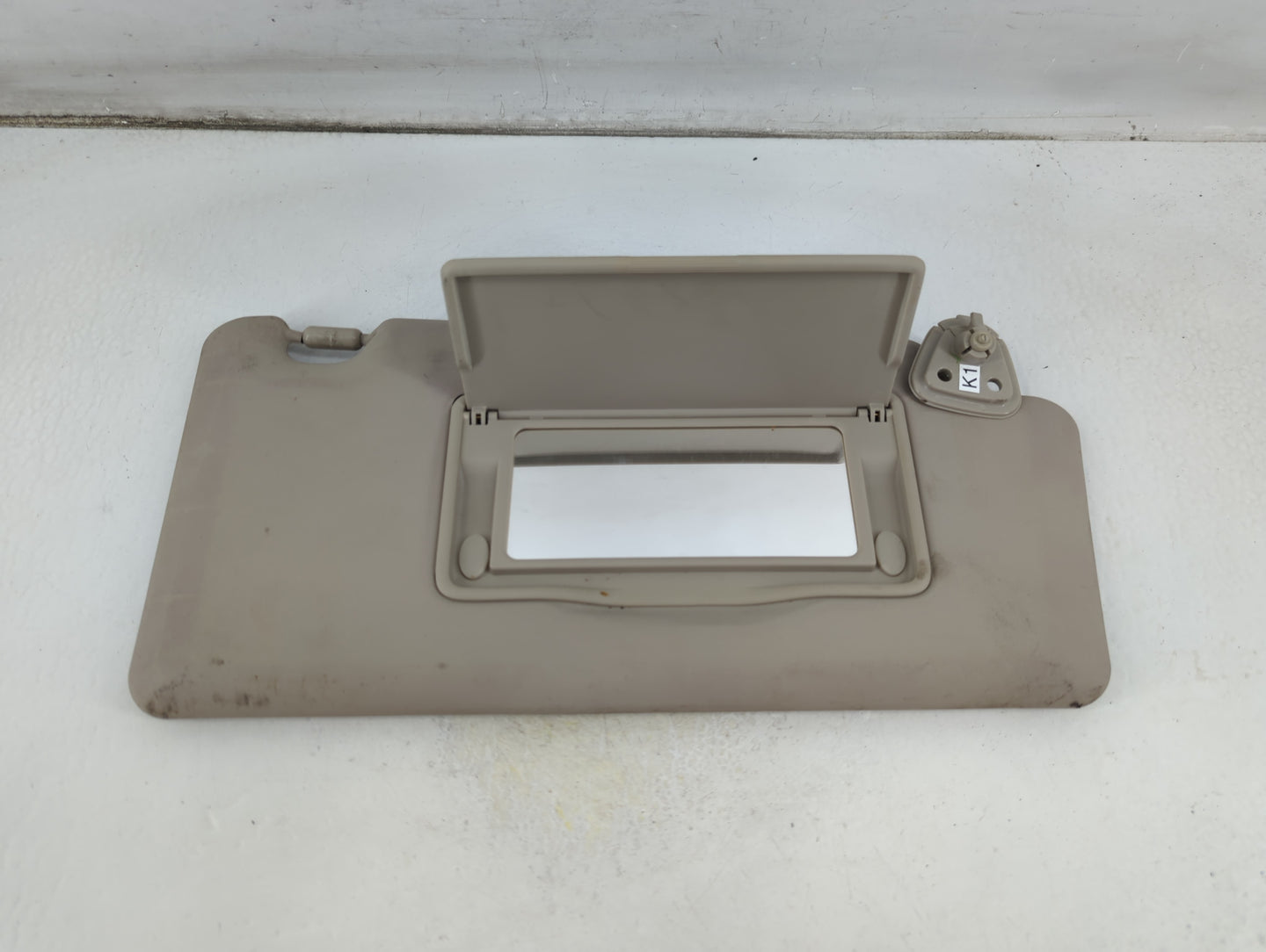 2008-2015 Nissan Rogue Sun Visor Shade Replacement Passenger Right Mirror Fits Fits 2008 2009 2010 2011 2012 2013 2014 2015 