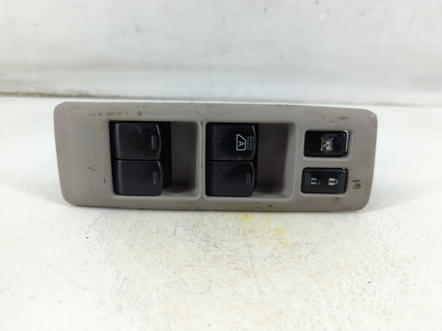 2014-2020 Nissan Rogue Master Power Window Switch Replacement Driver Side Left Fits OEM Used Auto Parts - Oemusedautoparts1.