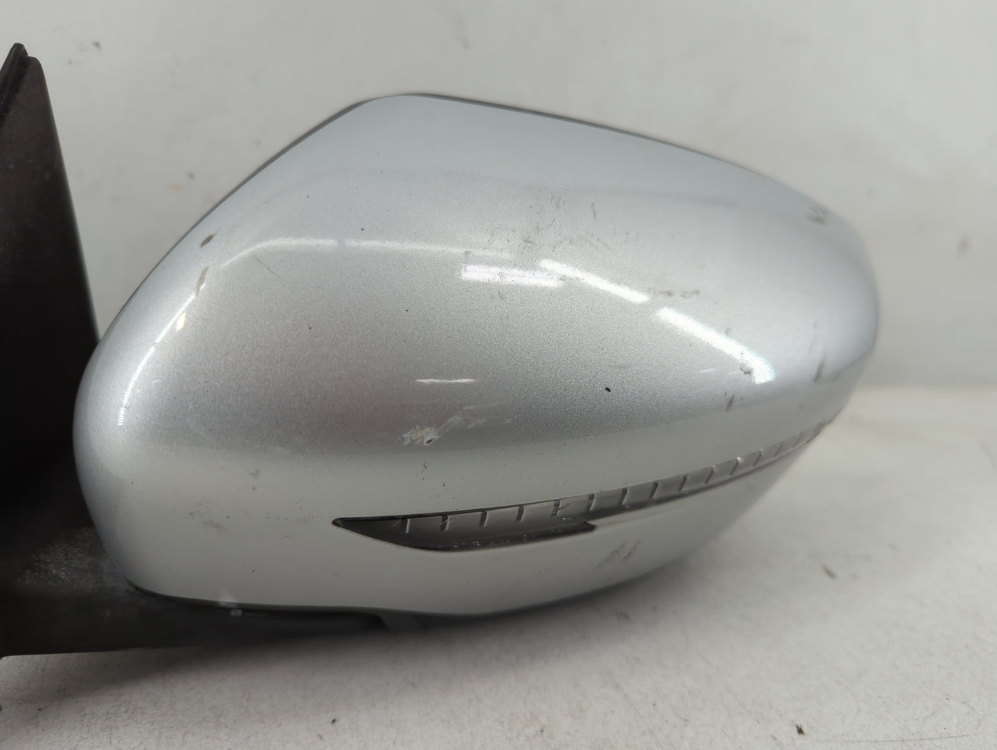 2014-2016 Nissan Rogue Driver Side View Mirror - Left Door Mirror OEM Used - Oemusedautoparts1.com