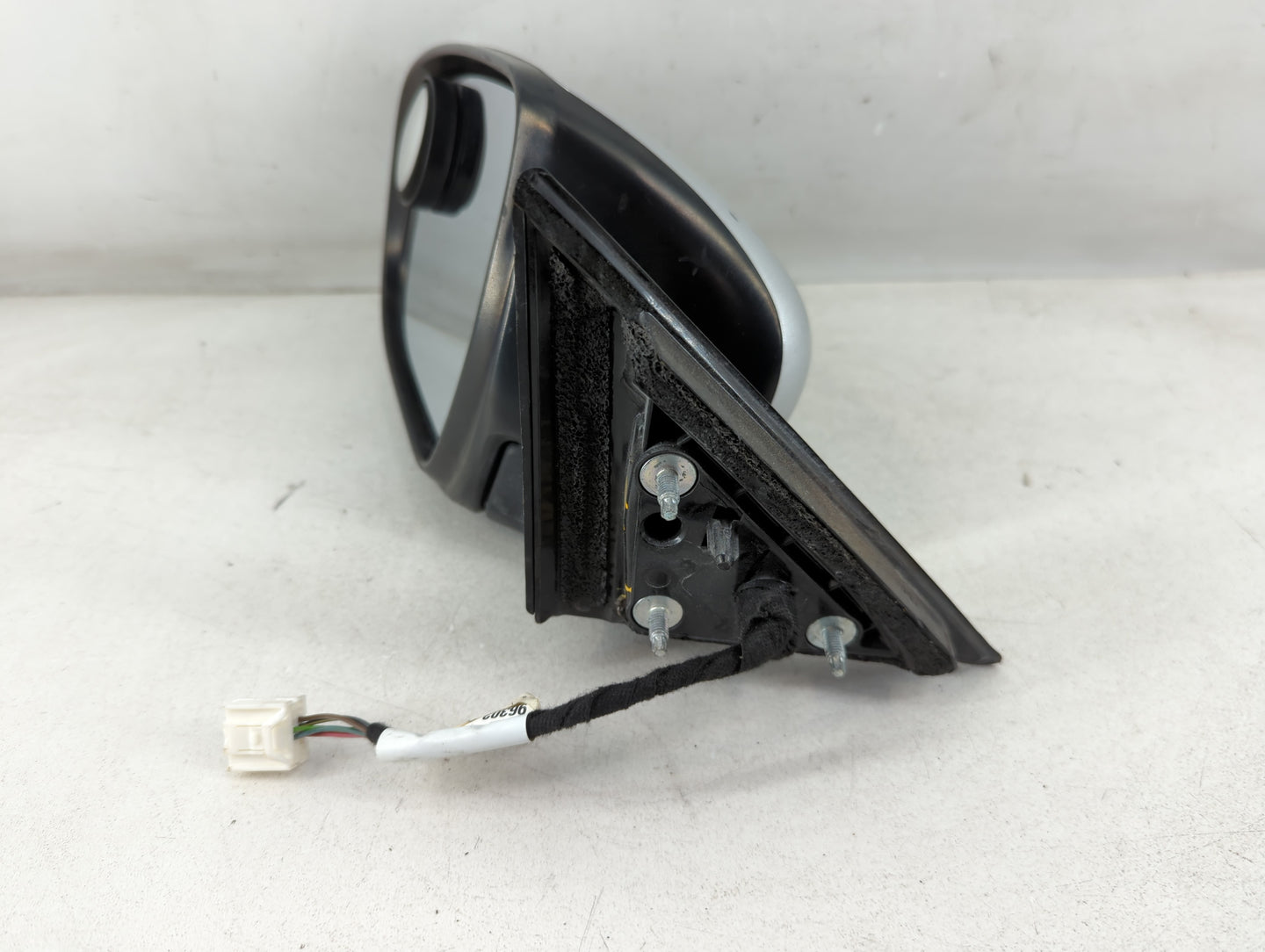 2014-2016 Nissan Rogue Driver Side View Mirror - Left Door Mirror OEM Used - Oemusedautoparts1.com