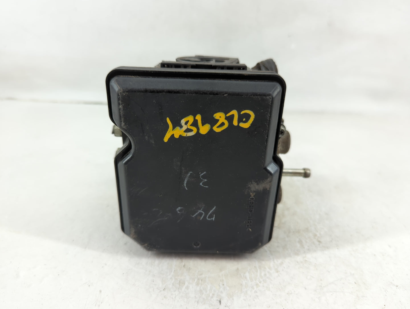 2012-2015 Nissan Rogue ABS Pump Control Module Replacement Fits Fits 2012 2013 2014 2015 OEM Used Auto Parts - Oemusedautopa