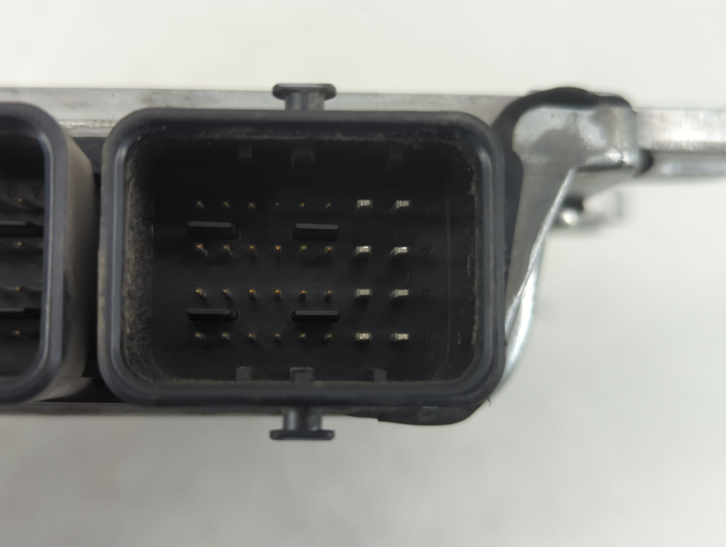 2014 Nissan Rogue PCM Engine Control Computer ECU ECM PCU OEM P/N:25639T64 Fits OEM Used Auto Parts - Oemusedautoparts1.com