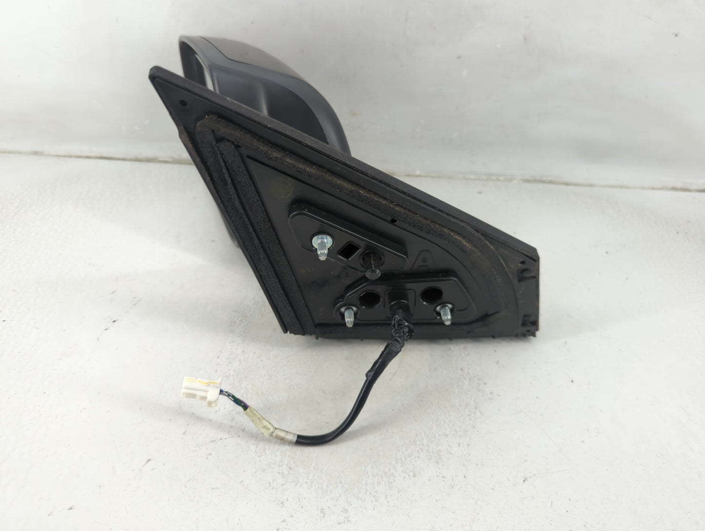 2008-2015 Nissan Rogue Driver Side View Mirror - Left Door Mirror OEM Used - Oemusedautoparts1.com