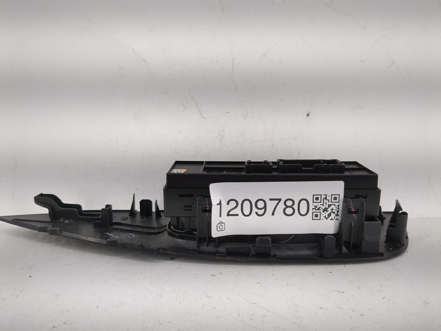 2014-2020 Nissan Rogue Master Power Window Switch Replacement Driver Side Left P/N:25401 4BA5A Fits OEM Used Auto Parts - Oe