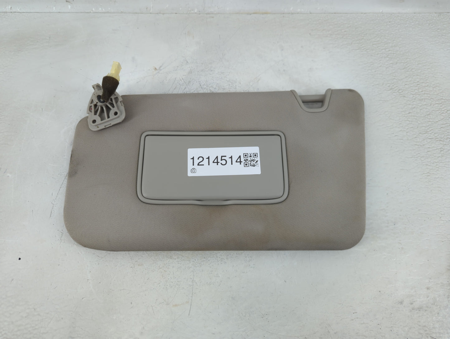 2014-2017 Nissan Rogue Sun Visor Shade Replacement Passenger Right Mirror Fits Fits 2014 2015 2016 2017 OEM Used Auto Parts 