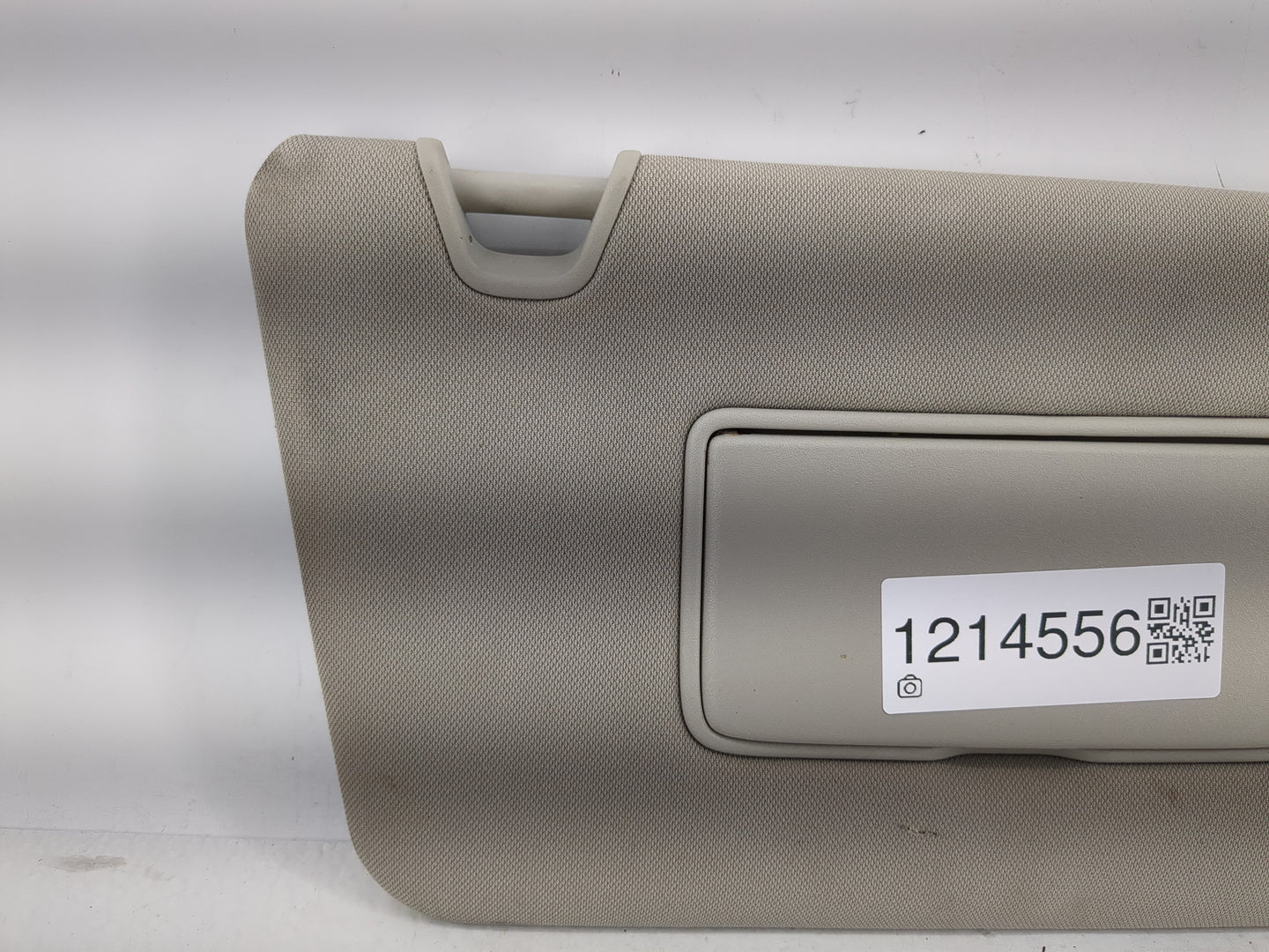2014-2017 Nissan Rogue Sun Visor Shade Replacement Passenger Right Mirror Fits Fits 2014 2015 2016 2017 OEM Used Auto Parts 