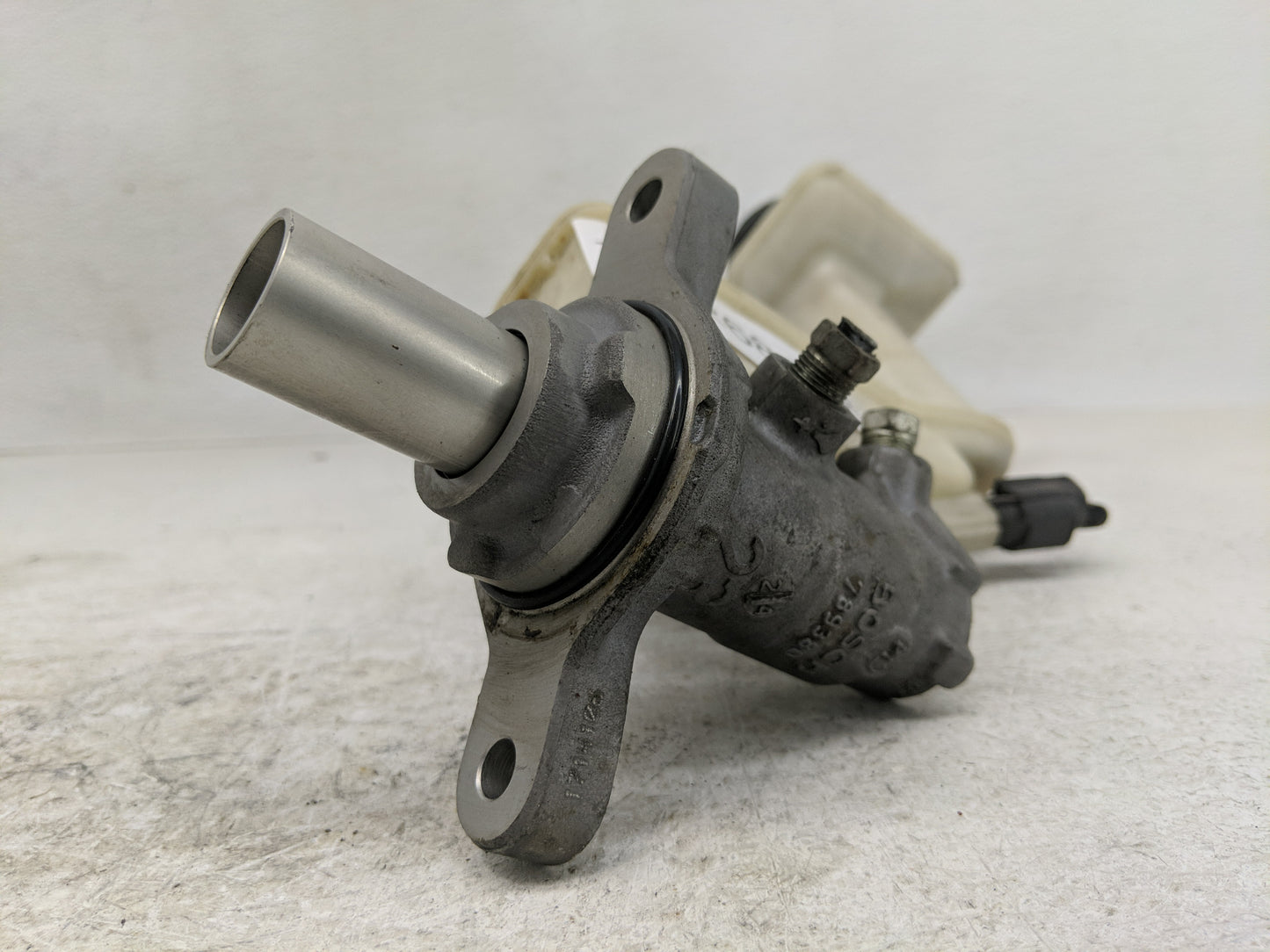 2014 Nissan Rogue PCM Engine Control Computer ECU ECM PCU OEM Fits OEM Used Auto Parts - Oemusedautoparts1.com
