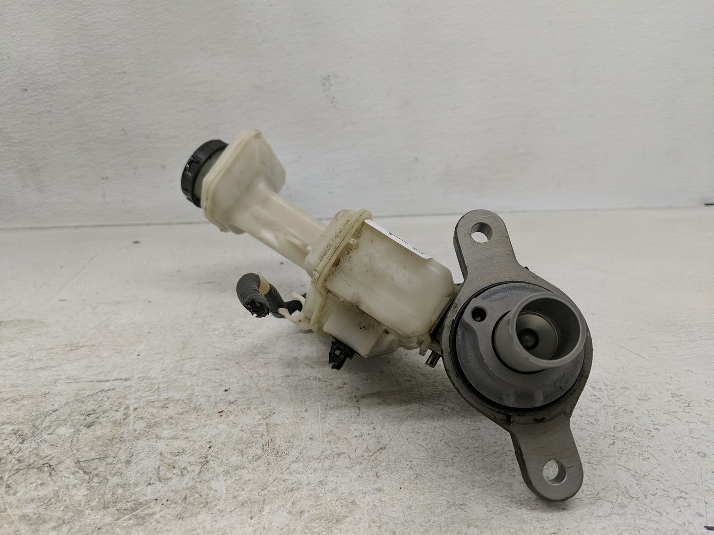 2014 Nissan Rogue PCM Engine Control Computer ECU ECM PCU OEM Fits OEM Used Auto Parts - Oemusedautoparts1.com