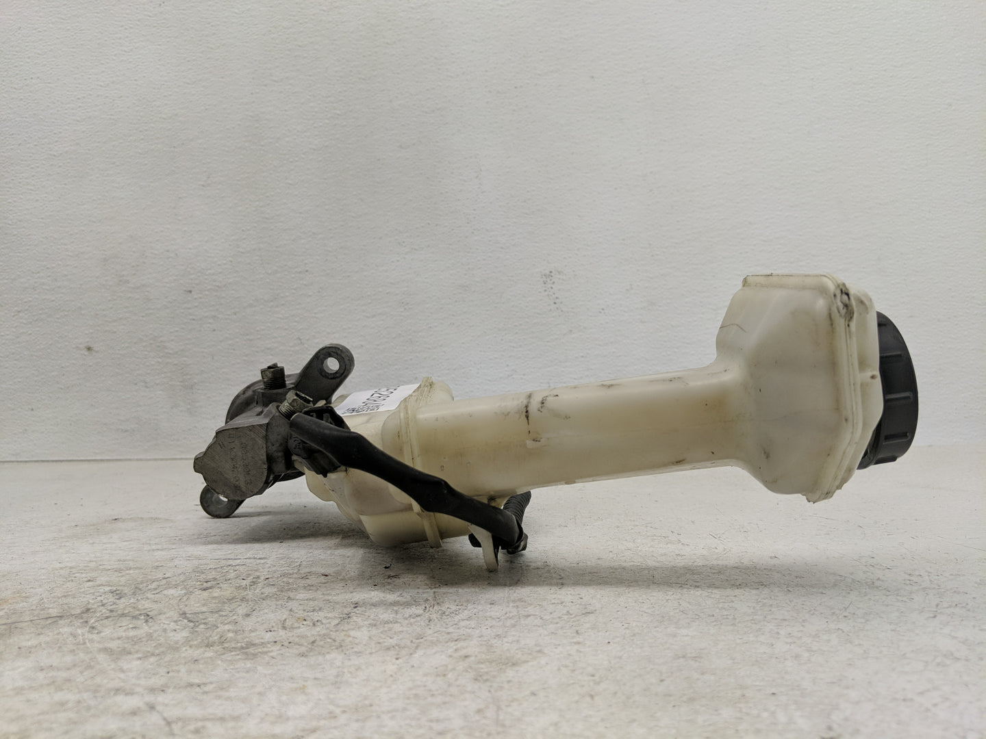 2014 Nissan Rogue PCM Engine Control Computer ECU ECM PCU OEM Fits OEM Used Auto Parts - Oemusedautoparts1.com
