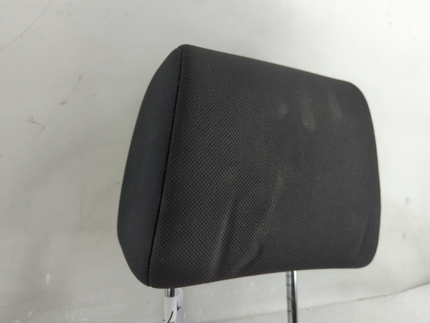 2014 Nissan Rogue Headrest Head Rest Front Driver Passenger Seat Fits OEM Used Auto Parts - Oemusedautoparts1.com