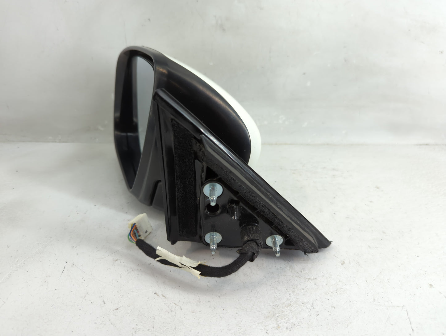 2014 Nissan Rogue Driver Side View Mirror - Left Door Mirror OEM Used - Oemusedautoparts1.com