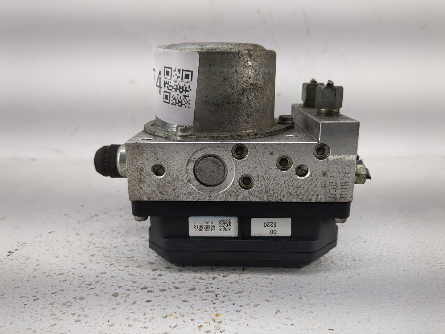 2012-2015 Nissan Rogue ABS Pump Control Module Replacement P/N:TD8405 Fits Fits 2012 2013 2014 2015 OEM Used Auto Parts - Oe