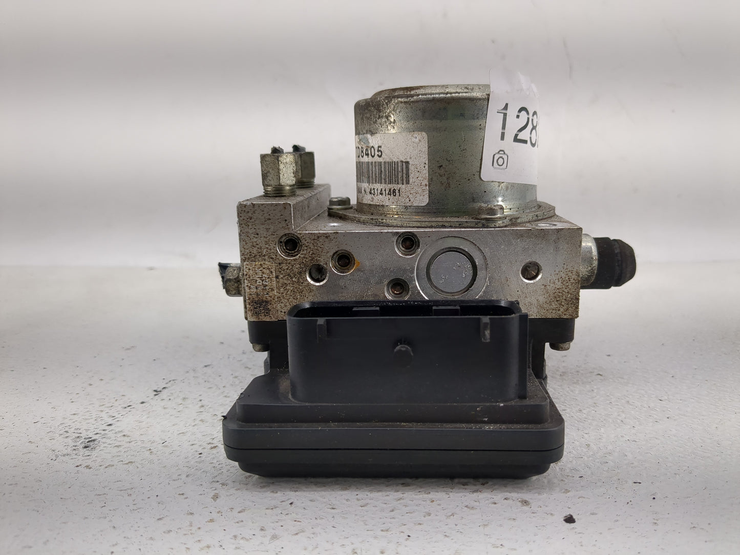 2012-2015 Nissan Rogue ABS Pump Control Module Replacement P/N:TD8405 Fits Fits 2012 2013 2014 2015 OEM Used Auto Parts - Oe