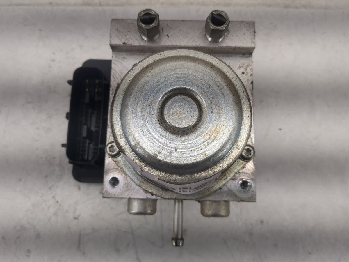 2012-2015 Nissan Rogue Anti-Lock Brake ABS Pump Module Actuator OEM P/N:TD8405 Fits Fits 2012 2013 2014 2015 OEM Used Auto P