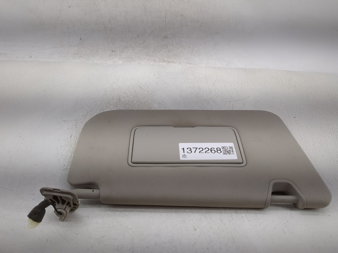 2014-2017 Nissan Rogue Sun Visor Shade Replacement Passenger Right Mirror Fits Fits 2014 2015 2016 2017 OEM Used Auto Parts 