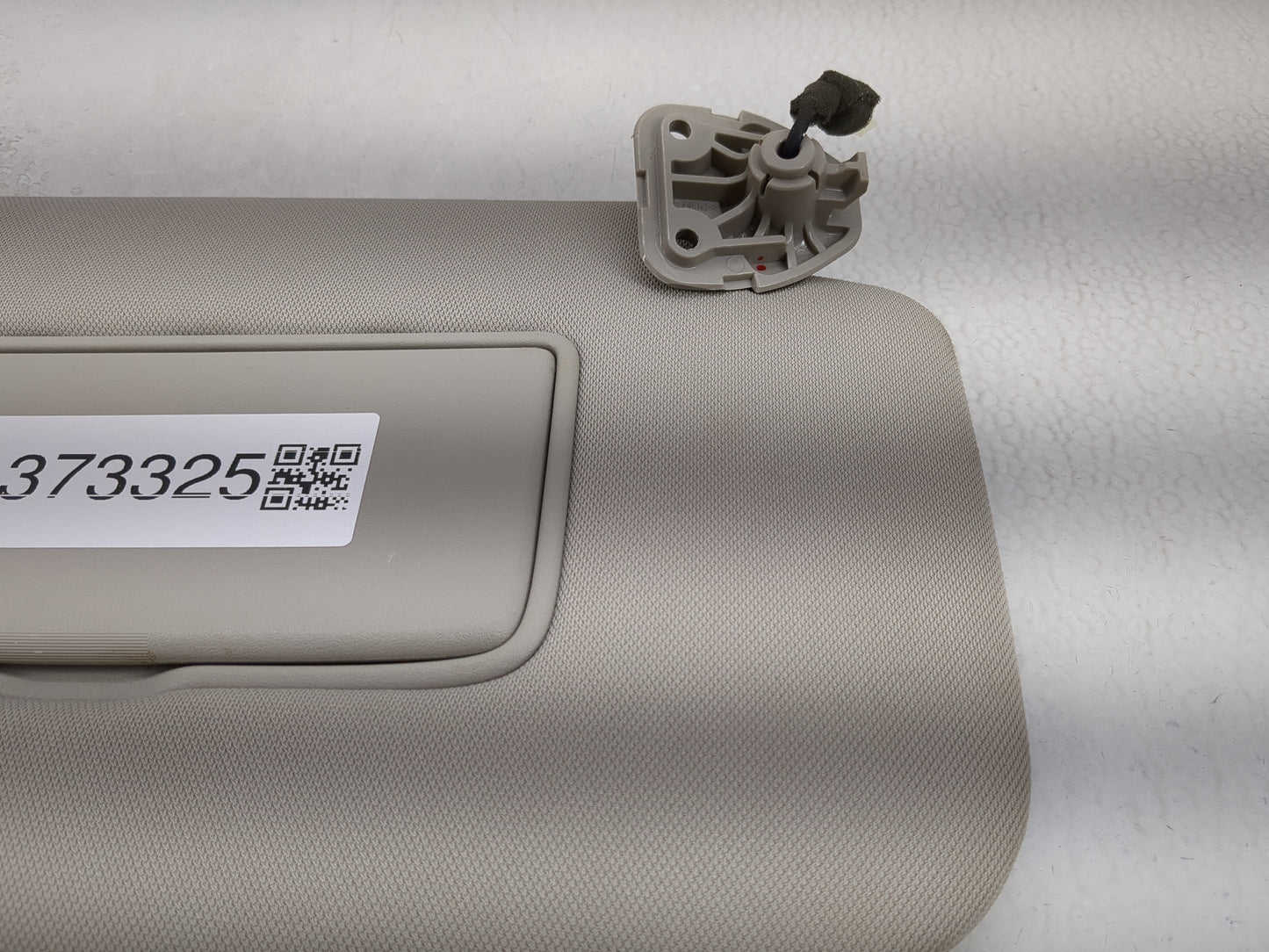 2014-2017 Nissan Rogue Sun Visor Shade Replacement Passenger Right Mirror Fits Fits 2014 2015 2016 2017 OEM Used Auto Parts 