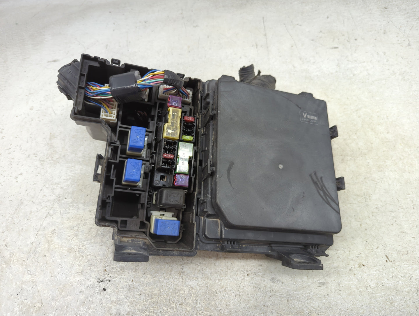 2012-2015 Nissan Rogue Fusebox Fuse Box Panel Relay Module Fits Fits 2012 2013 2014 2015 OEM Used Auto Parts - Oemusedautopa