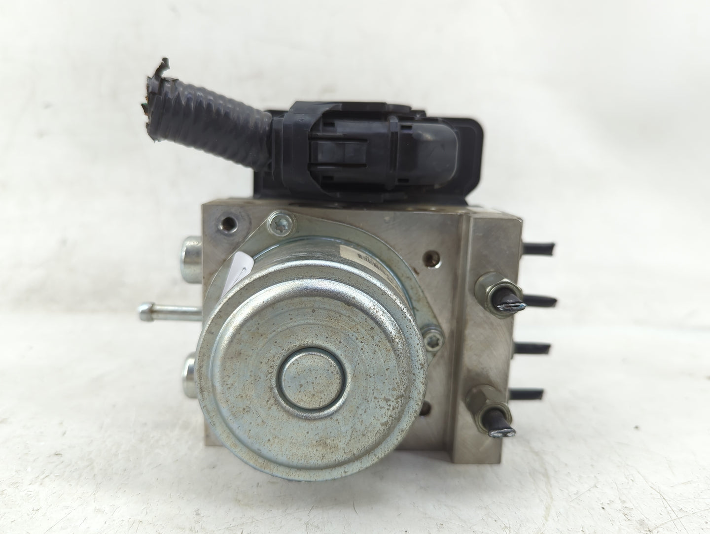 2012-2015 Nissan Rogue ABS Pump Control Module Replacement P/N:47660 JM04A TD8405 Fits Fits 2012 2013 2014 2015 OEM Used Aut